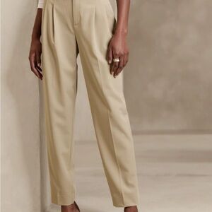 Banana Republic Pleated High-Waist Trousers in Beige